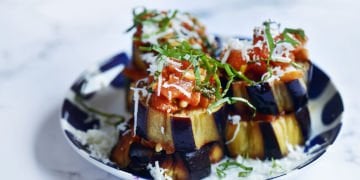 FESLEĞENLİ MİNİ PATLICAN RULOLARI