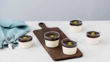 ÇİKOLATA SOSLU MUHALLEBİ