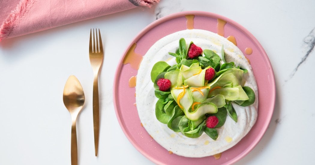 KABAKLI SEMİZOTU SALATASI